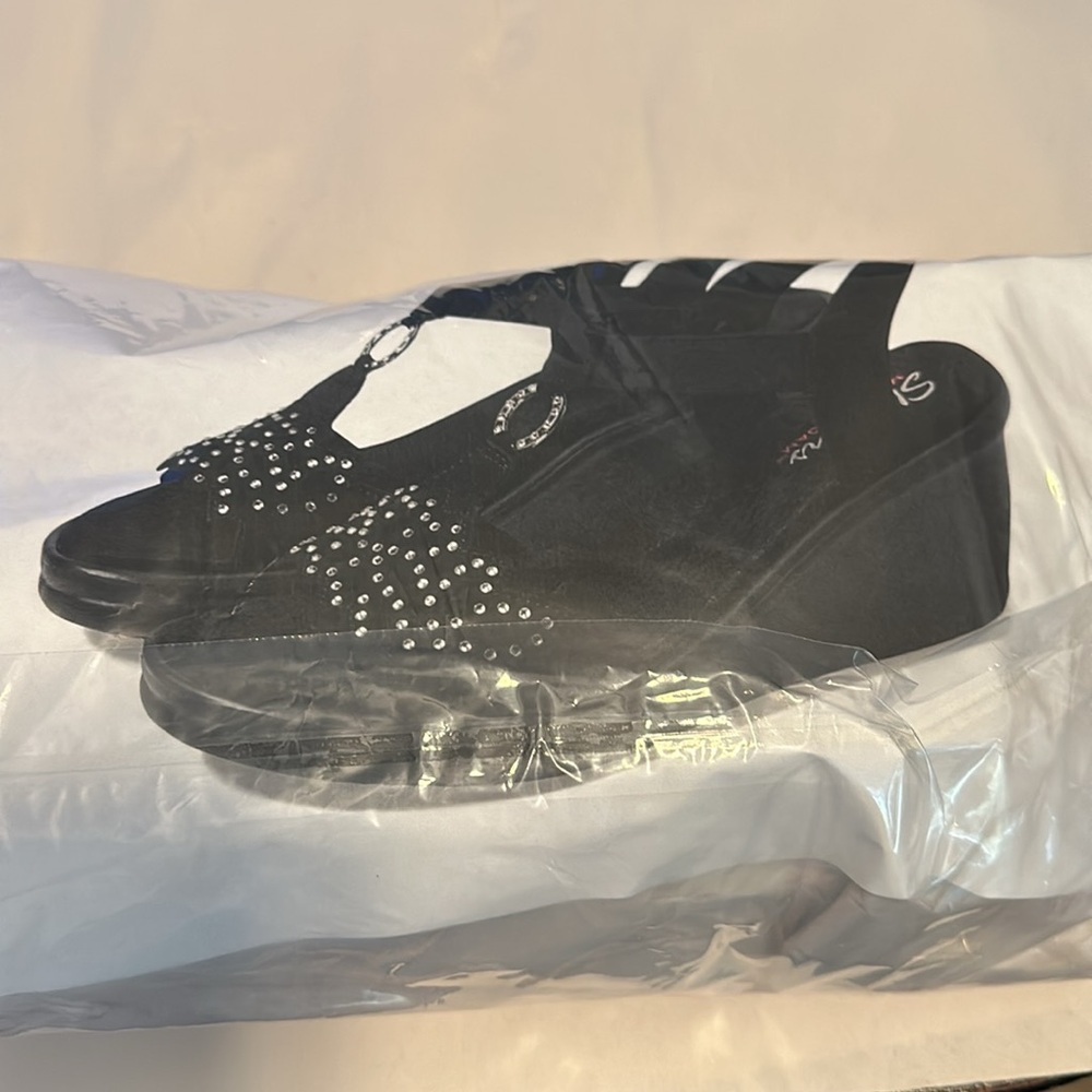 Skechers Cali Rumblers Queen B Wedge Sanda. Size 9. New with out box. - Picture 11 of 11